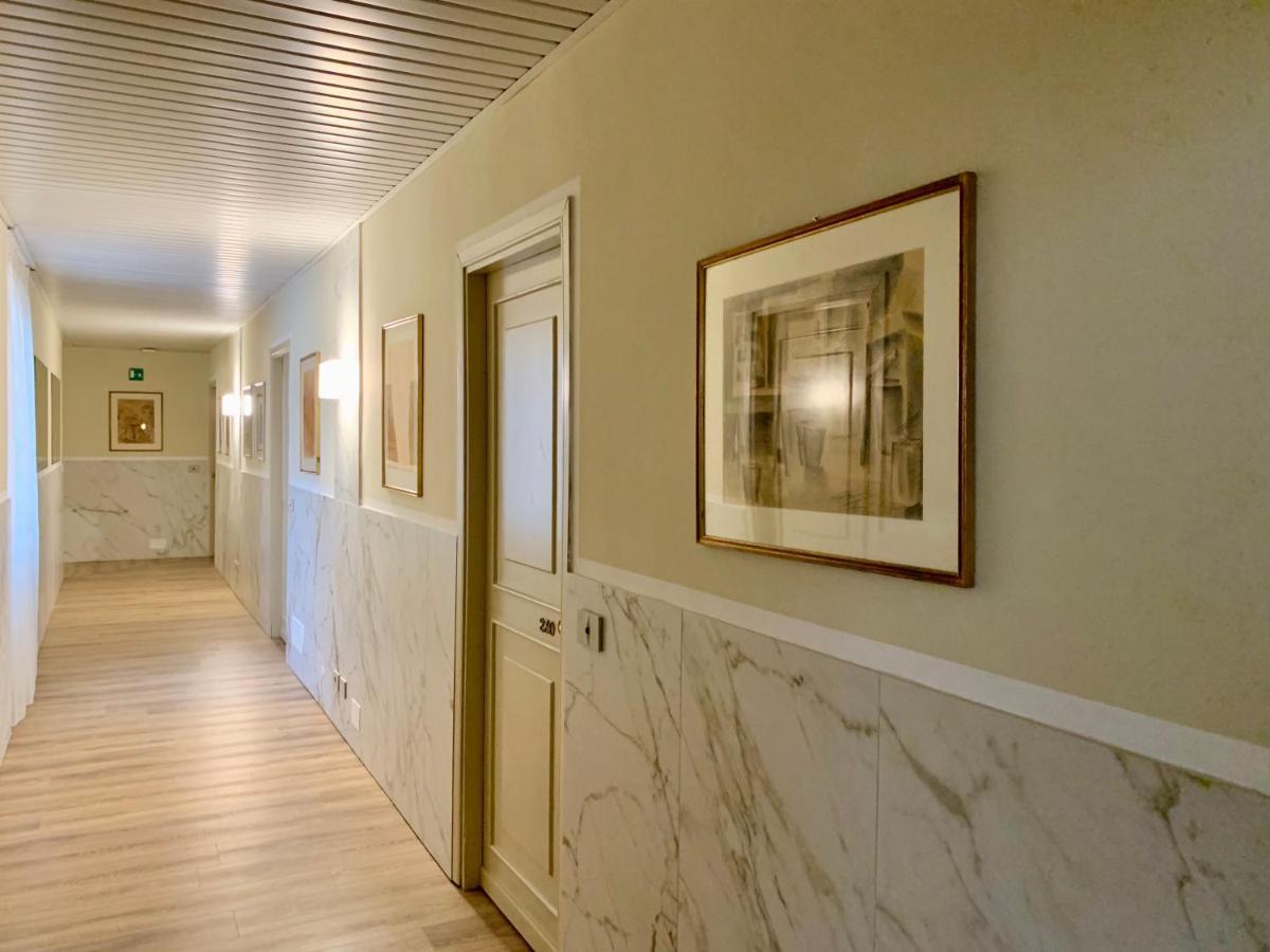Hotel Brescia Boario Terme Екстериор снимка