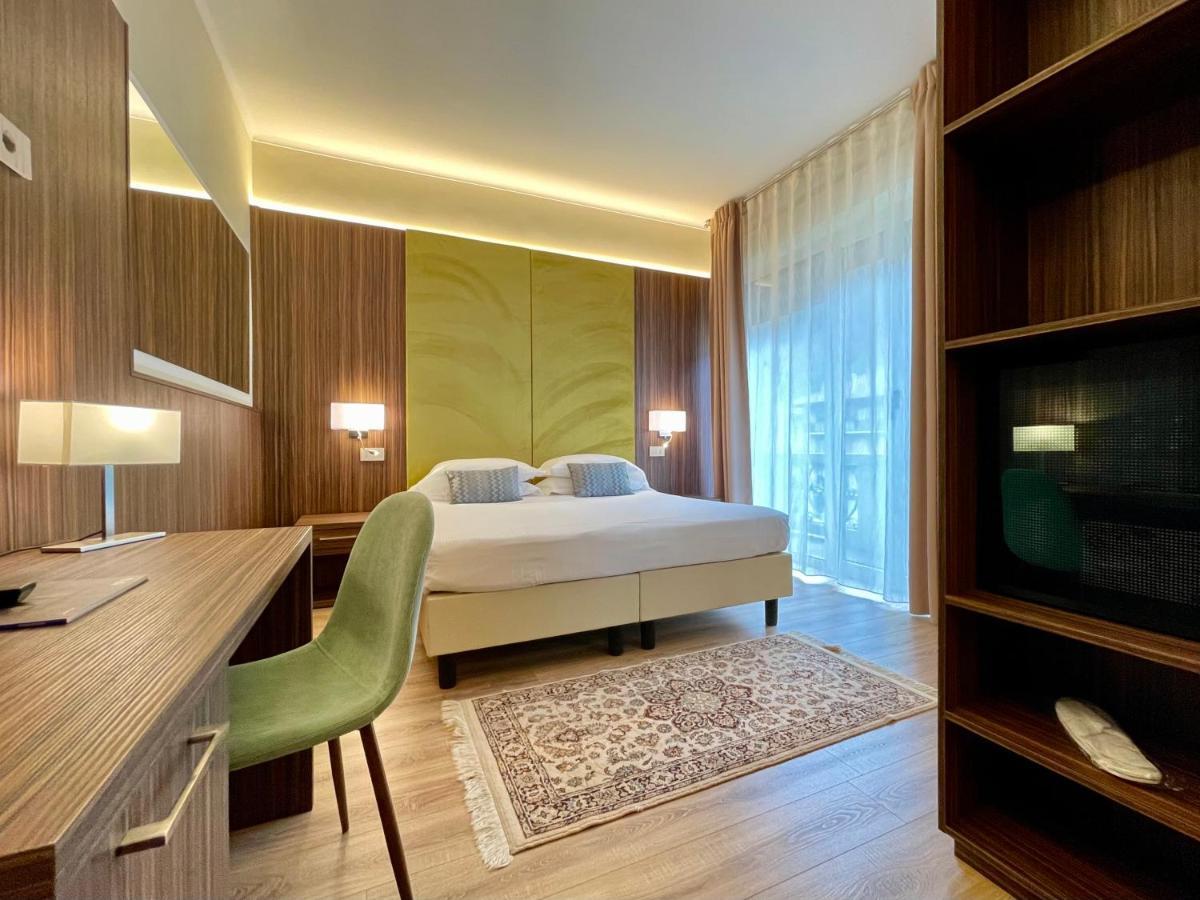 Hotel Brescia Boario Terme Екстериор снимка